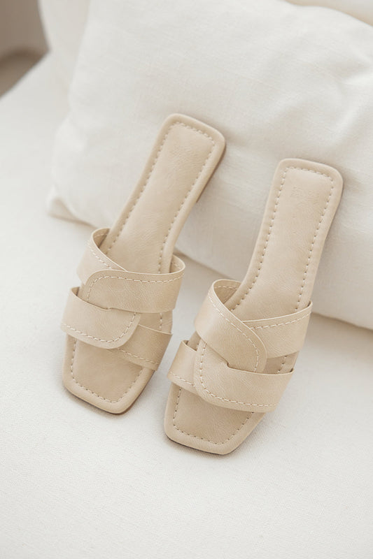 Ginette Interlocking Sliders in Cream Concrete