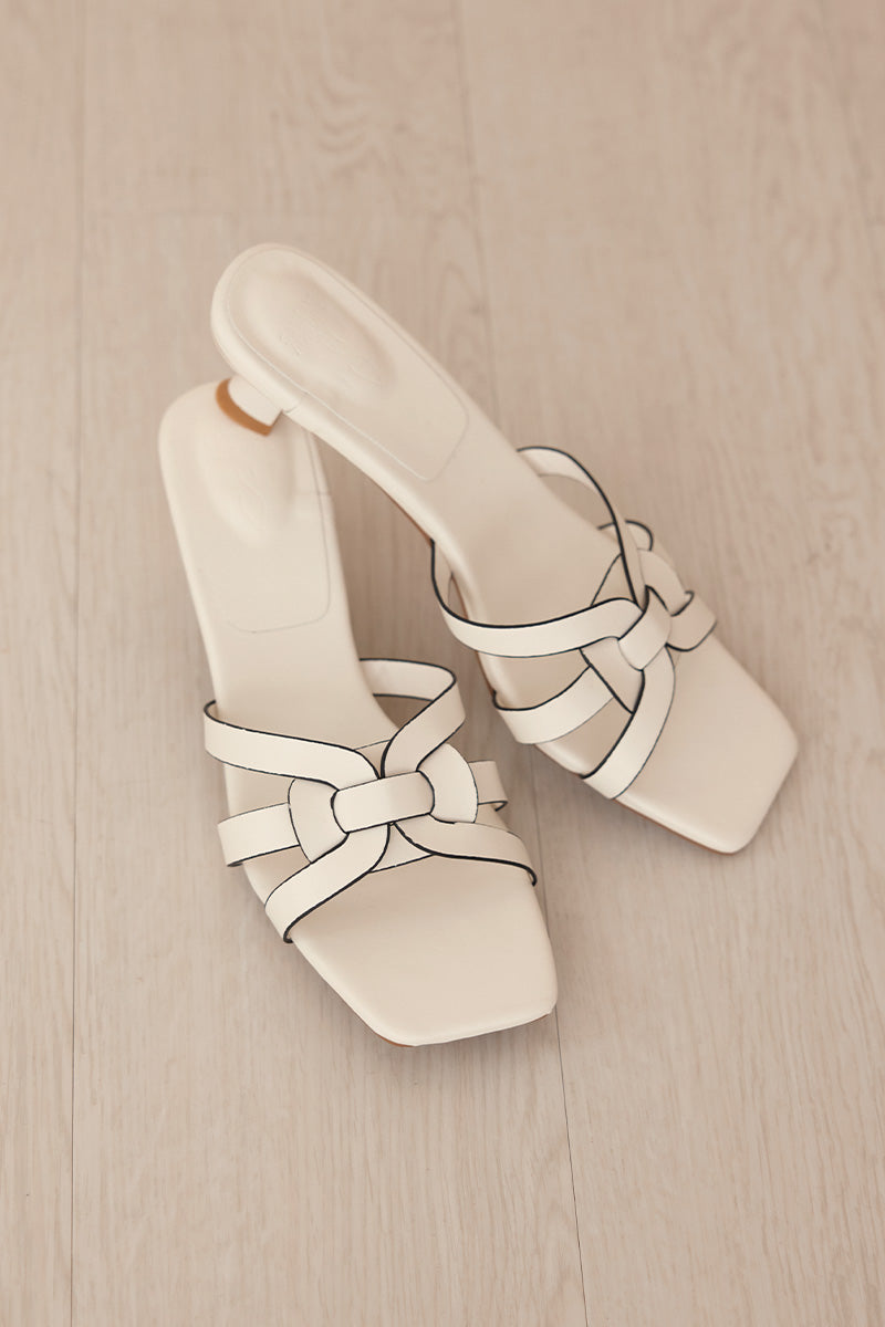 Lorin Interlocking Kitten Heels in Cream