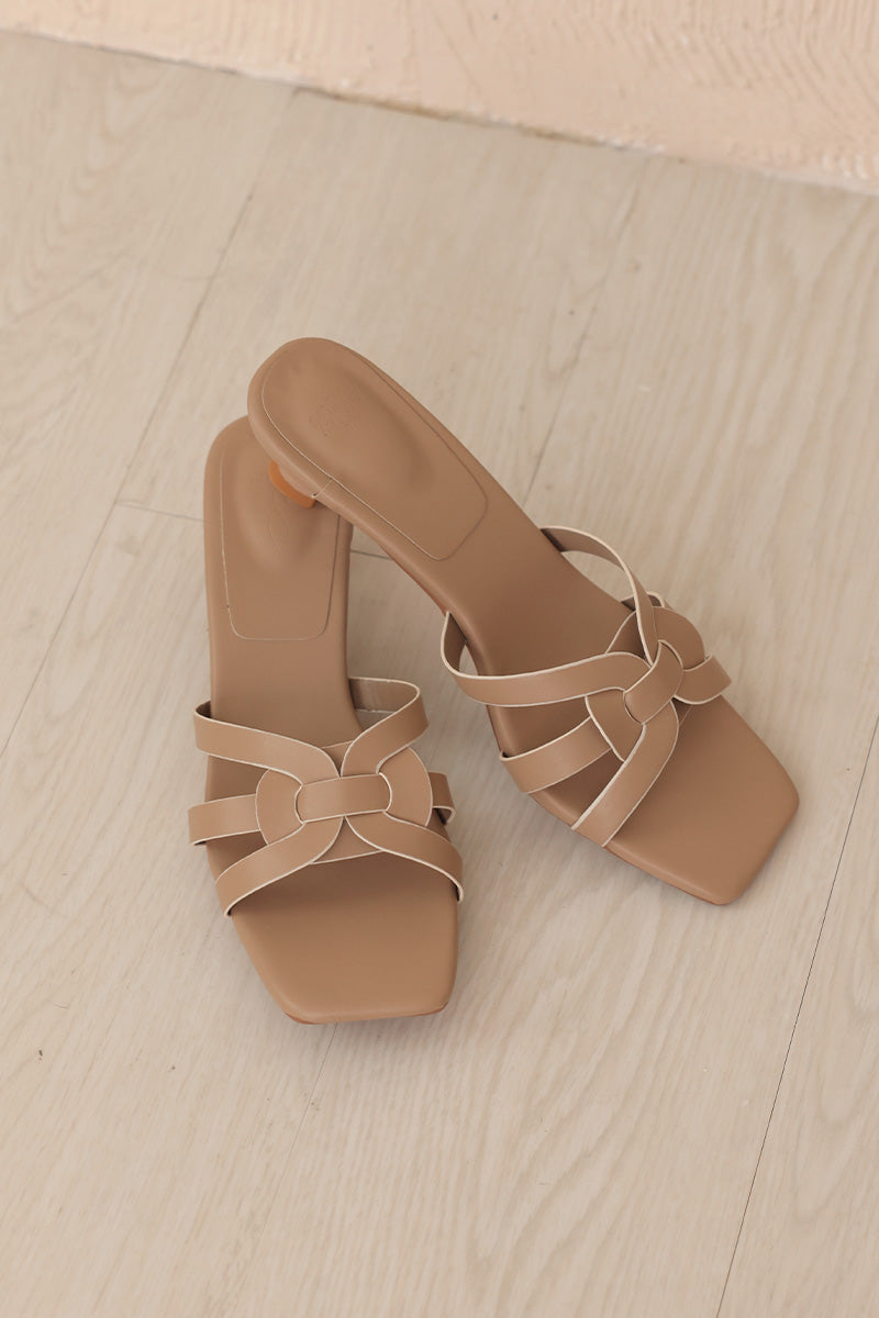 Lorin Interlocking Kitten Heels in Taupe