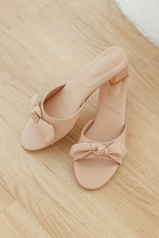 Noemi Bow Heels in Nude