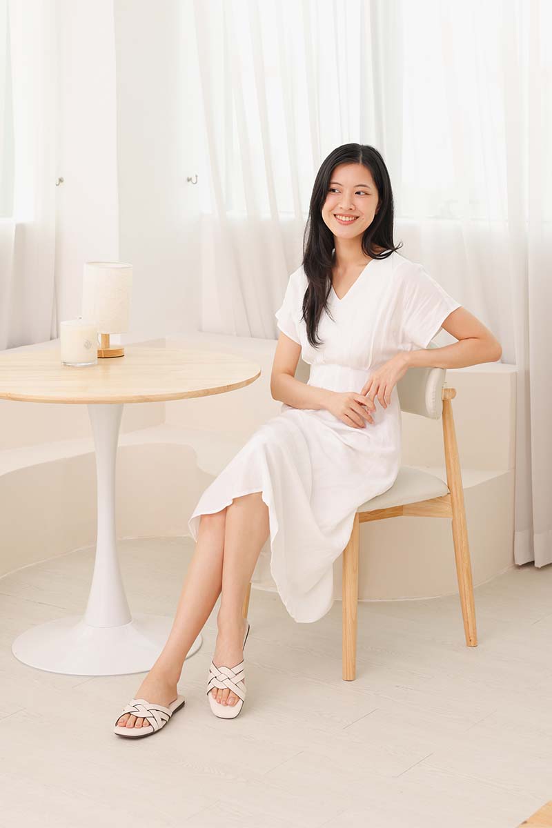 Primo Interlocking Cloud Sliders in Cream