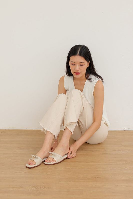 Claire Charmé Cloud Sliders in Waterproof Linen