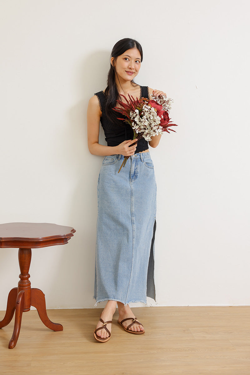 Elowen Twist Charmé Strappy Sliders in Dark Brown