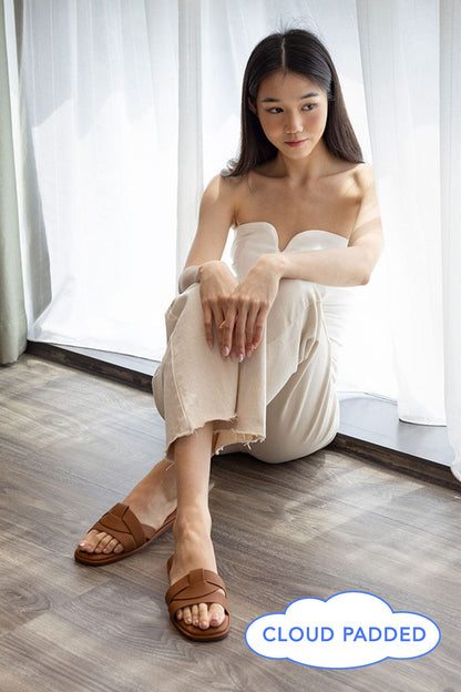 Ruka Interlocking Cloud Sliders in Coffee