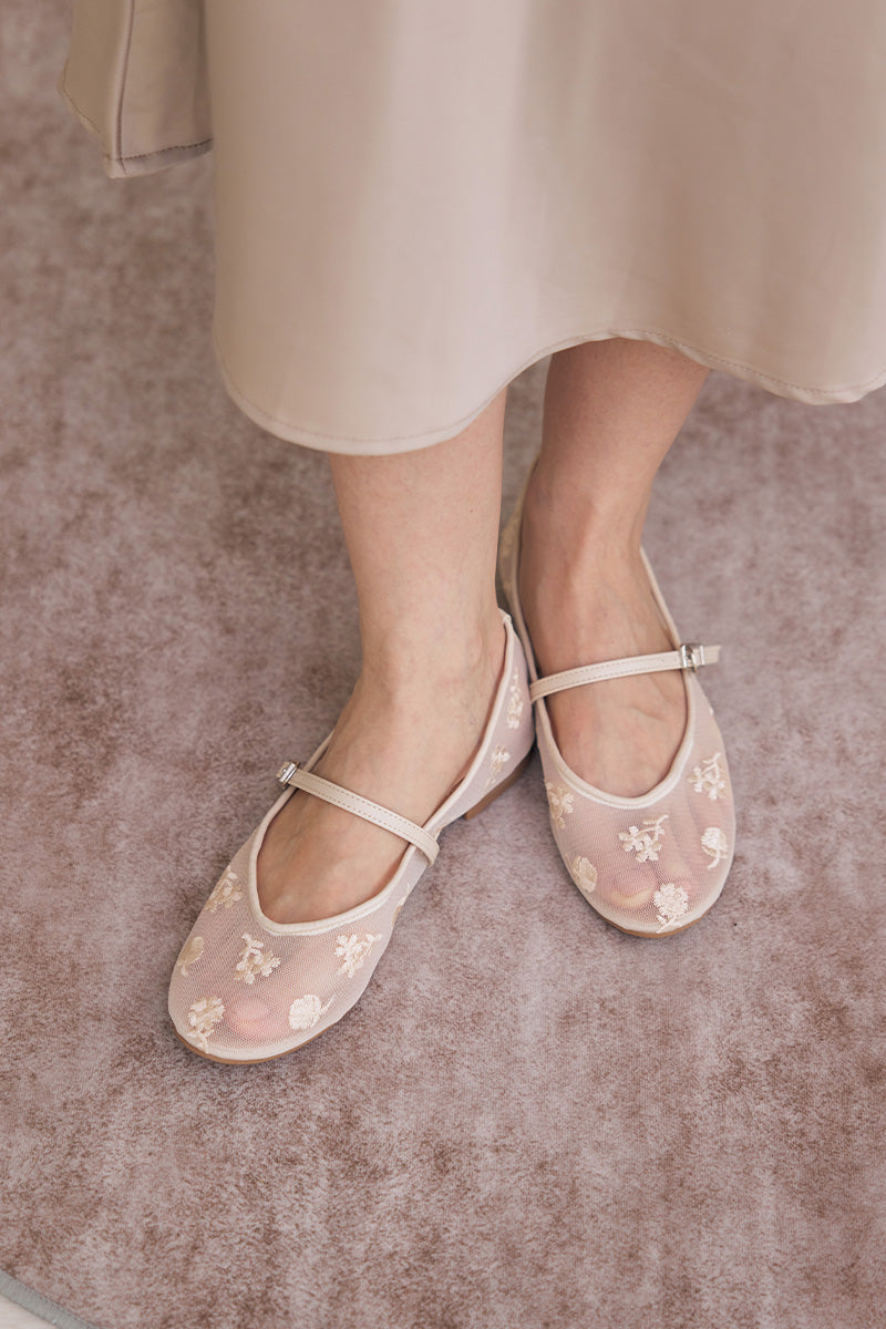 Aster Floral Mesh Maryjane Flats in Cream