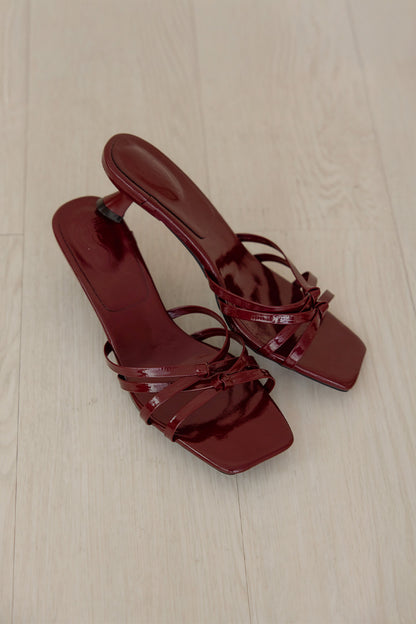 Astryn Kitten Heels in Mulberry Patent
