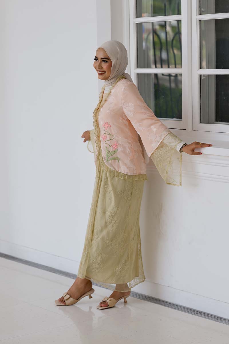 Casari Rafia Kitten Heels in Nude