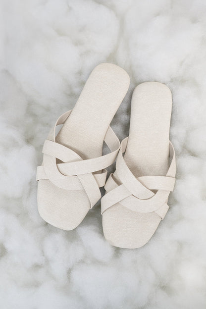 Evie Interlocking Cloud Sliders in Waterproof Linen