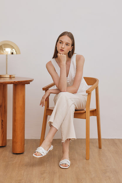 Giselle Interlocking Sliders in Cream Frost