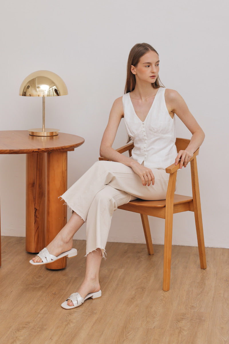 Giselle Interlocking Sliders in Cream Frost