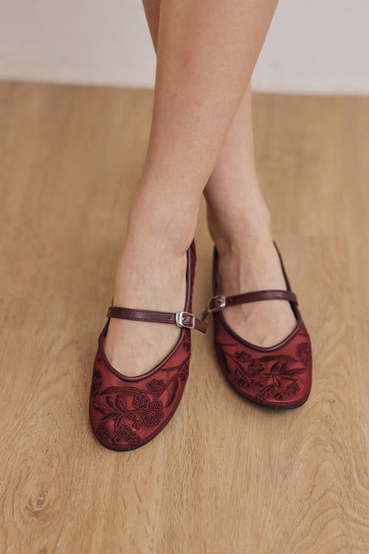 Haisley Floral Mesh Maryjane Flats in Wine