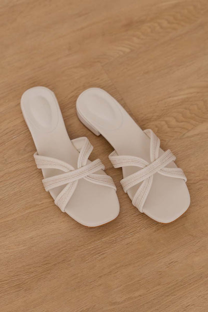 Jolie Contrast Interlocking Sliders in Cream