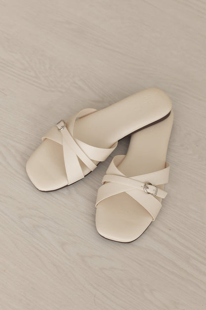 Junia Interlocking Sliders in Cream