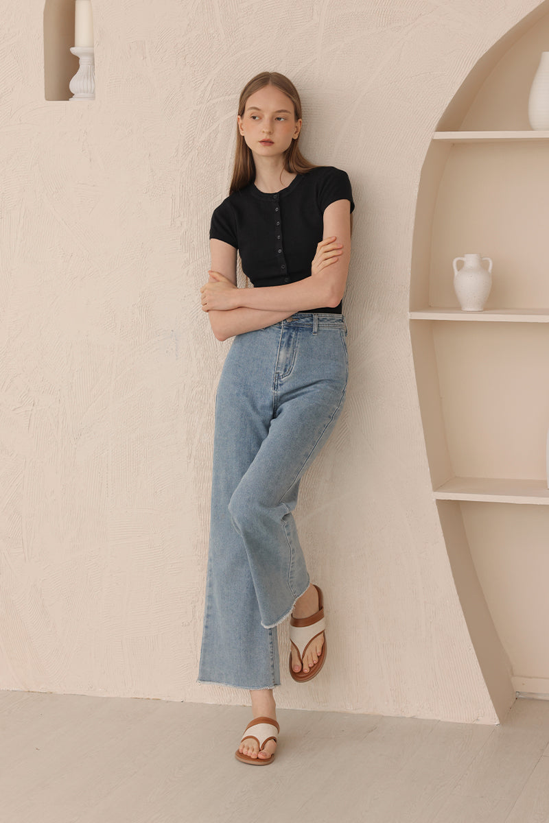 Kairi Thong Sandals in Tan / Waterproof Linen