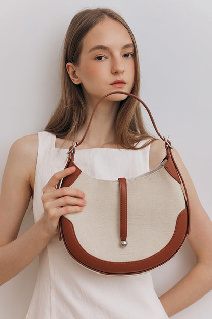 Lisbon Shoulder Bag in Canvas/Brown