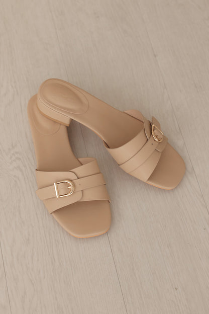 Liva Sliders in Nude