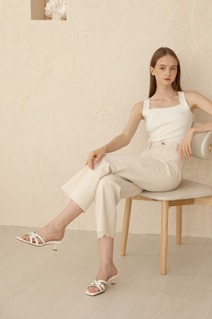 Lorin Interlocking Kitten Heels in Cream