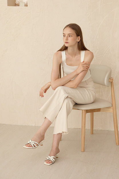 Lorin Interlocking Kitten Heels in Cream