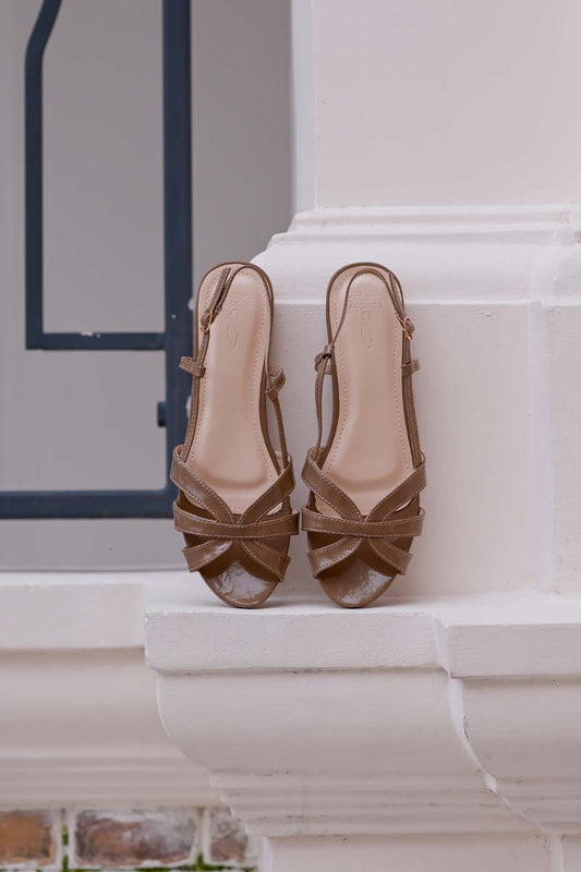 Lovi Interlocking Sandals in Light Mocha Patent
