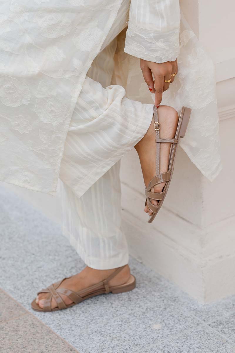 Lovi Interlocking Sandals in Light Mocha Patent