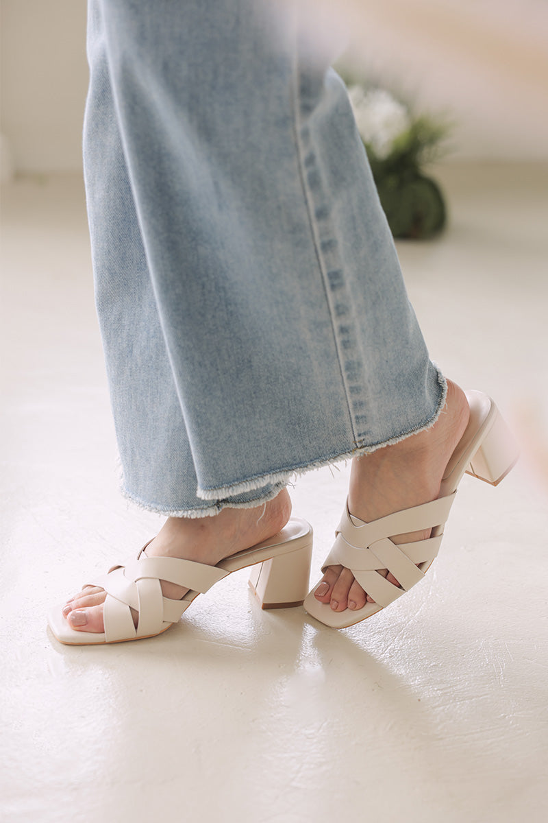 Luma Interlocking Block Heels in Cream