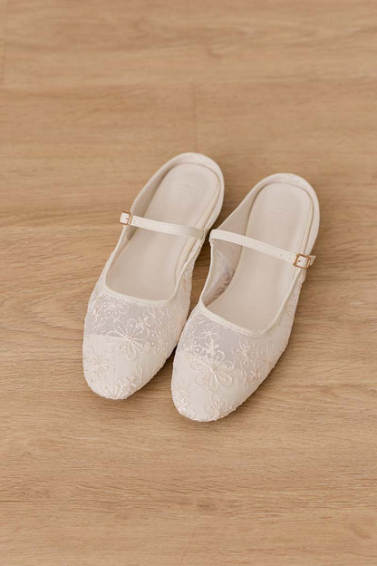 Lydia Floral Mesh Flat Mules in Cream