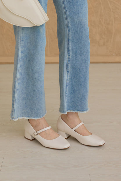 Roxxy Cloud Maryjane Heels in Cream Patent