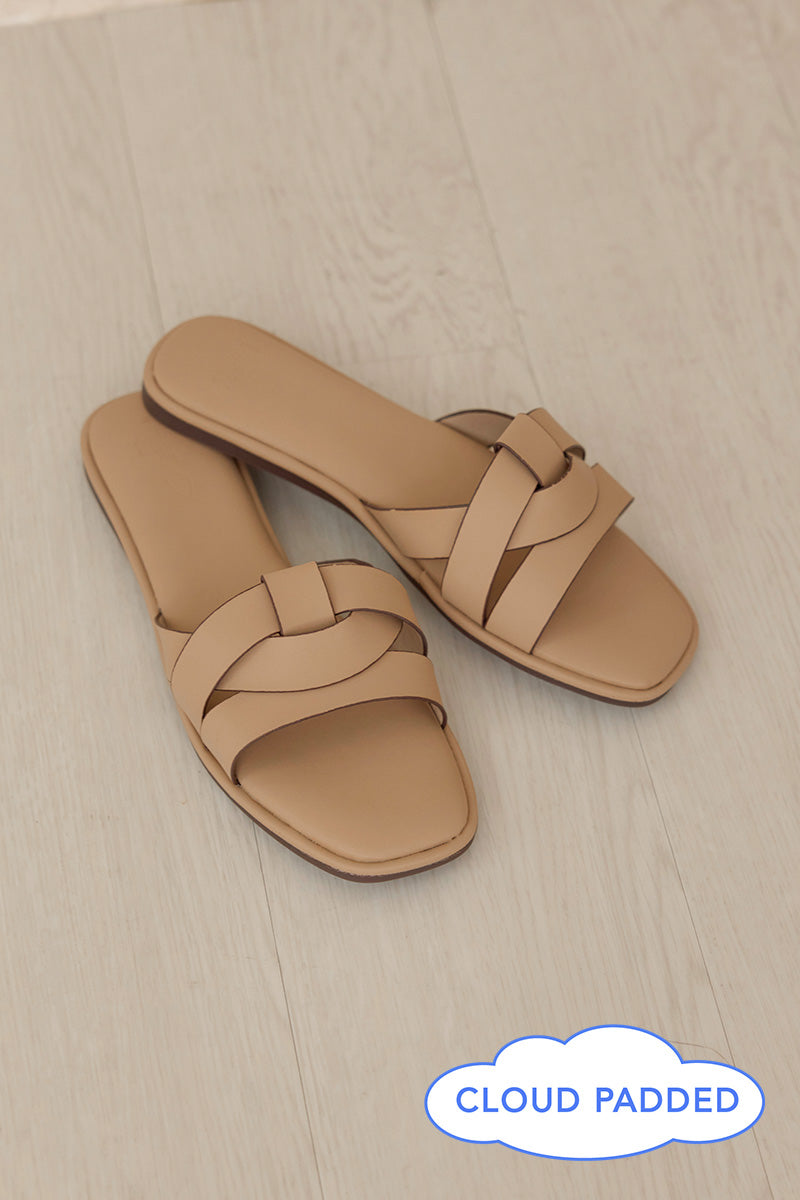 Ruka interlocking Cloud Sliders in Contrast Taupe