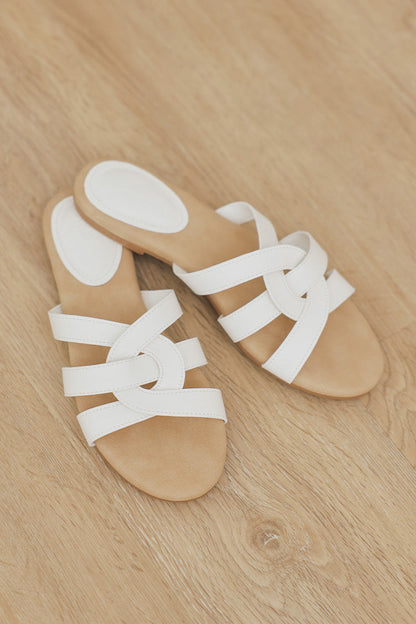 Velia Interlocking Sliders in White