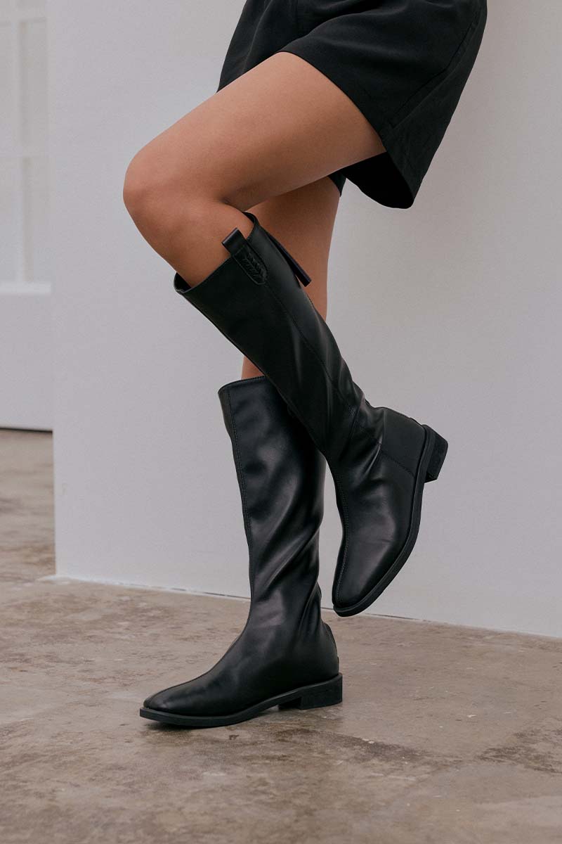 Arlo Knee-High Boots in Black