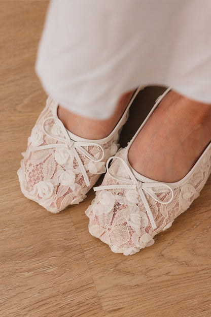 Avalyn Floral Mesh Flats in White
