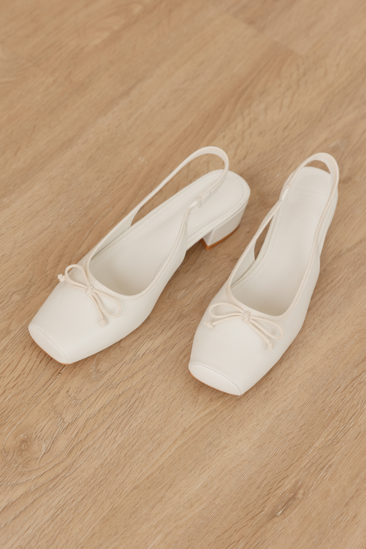 Belle Bow Slingback Flats in Cream