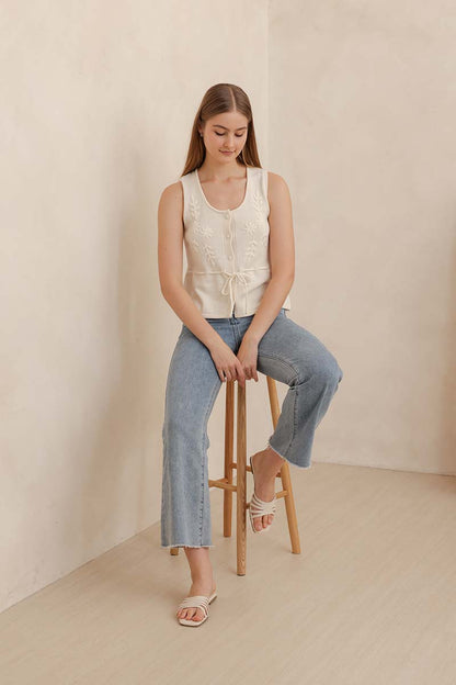 Calia Sliders in Cream