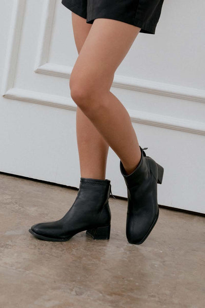 Cardith Block Heel Ankle Boots in Black