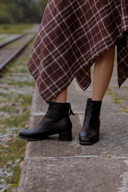 Cardith Block Heel Ankle Boots in Black