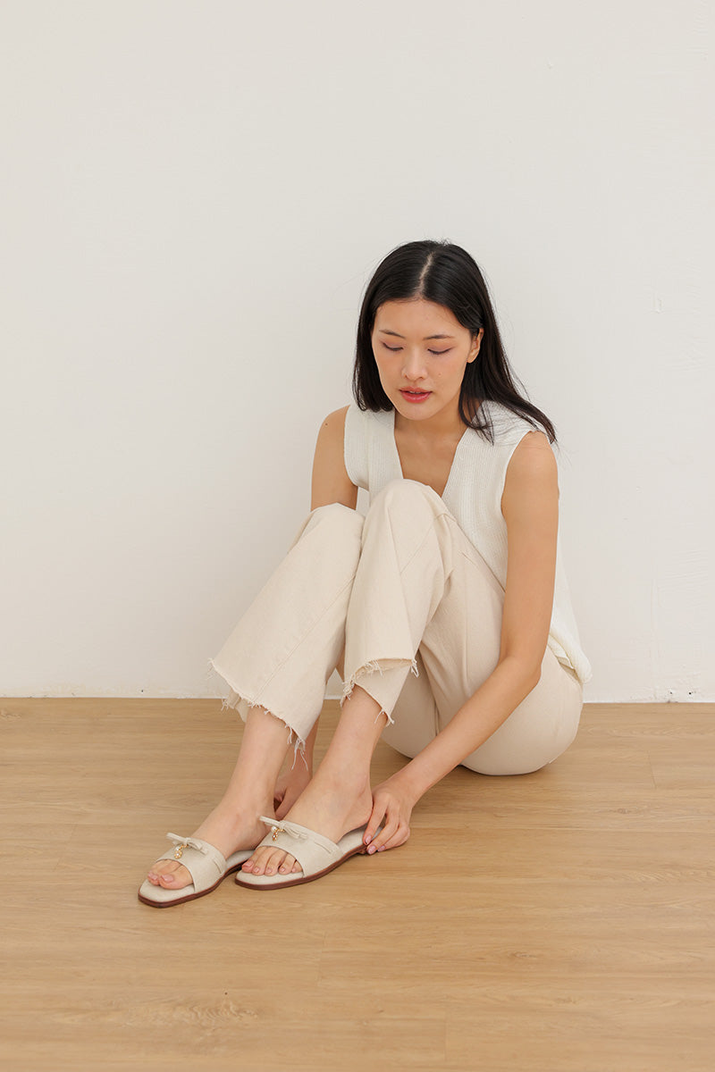 Claire Charmé Cloud Sliders in Waterproof Linen