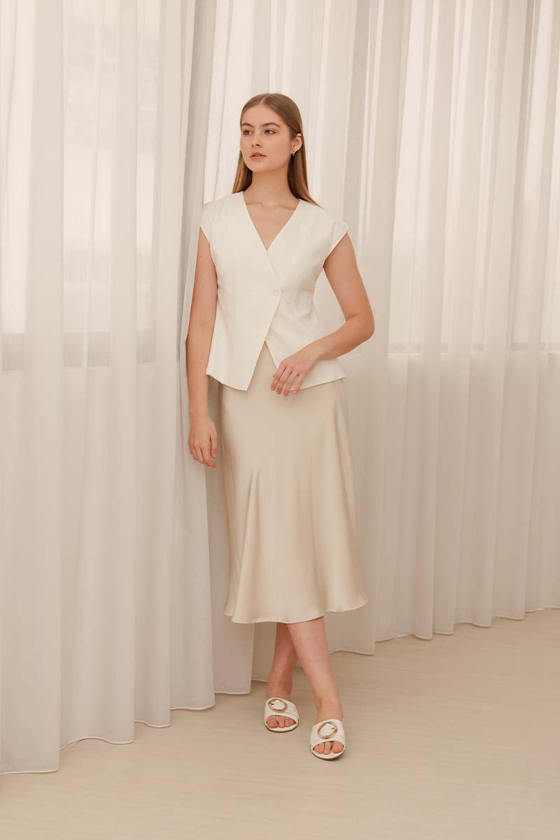 Corra Sliders in Waterproof Satin Cream