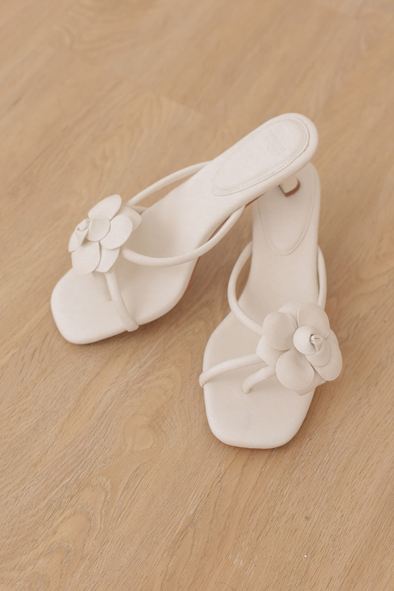 Florisse Cloud Heels in Waterproof Linen Cream