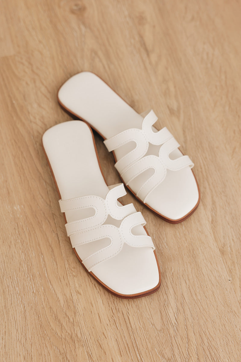 Kaela Cloud Sliders in Cream