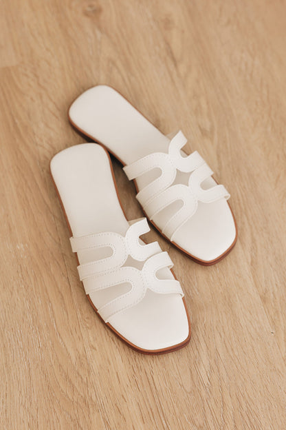 Kaela Cloud Sliders in Cream