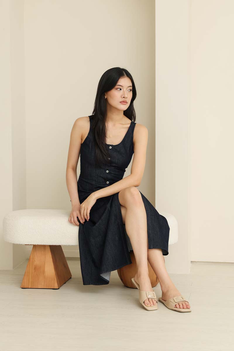 Kira Buckle Sliders in Nude Patent