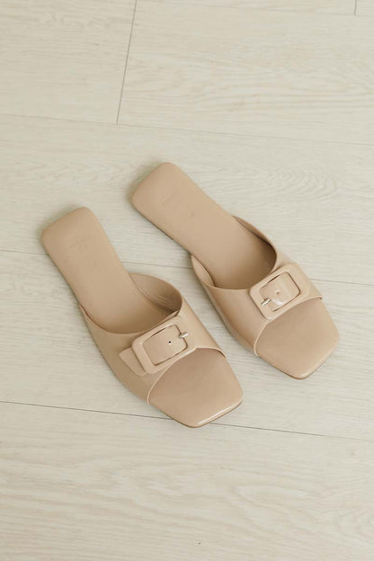 Kira Buckle Sliders in Nude Patent
