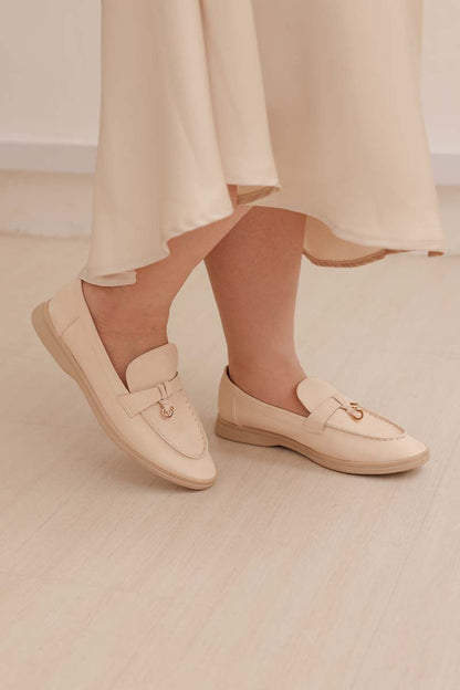 Kivo Loafers in Cream