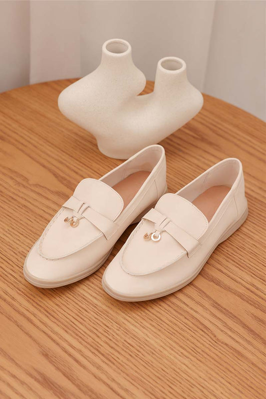 Kivo Loafers in Cream