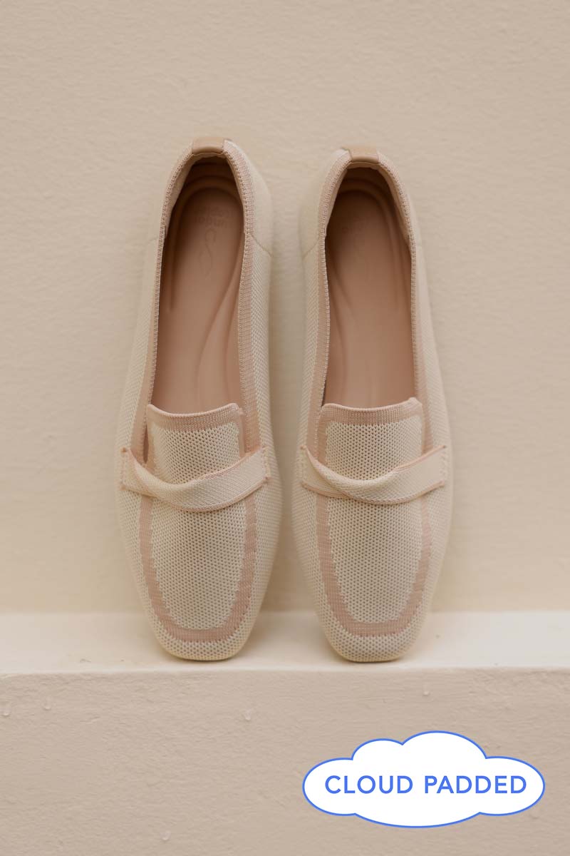 Kynn Flyknit Loafers in Nude