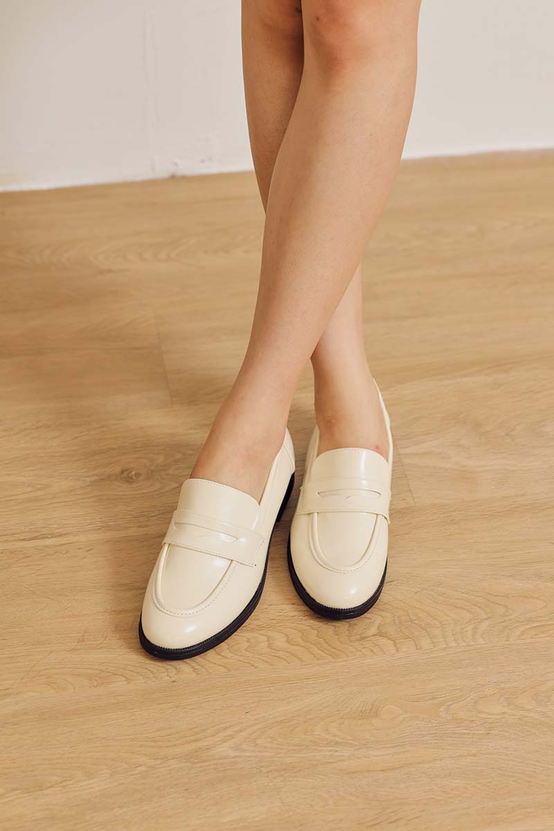 Mavi Patent Loafers in Cream