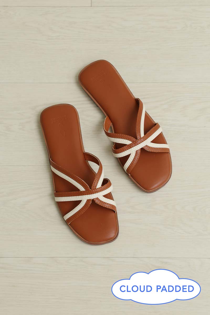 Nori Cloud Contrast Sliders in Cream/Tan
