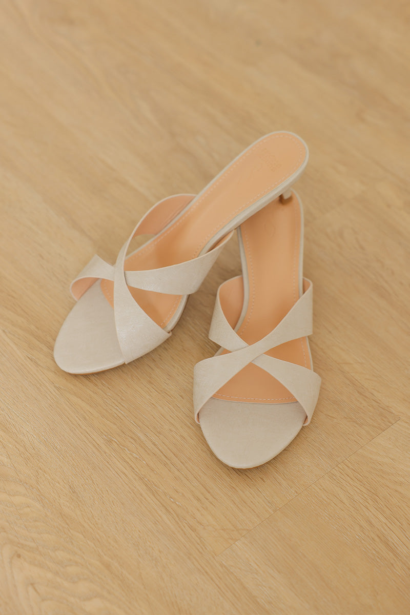Rivelle Kitten Heels in Beige