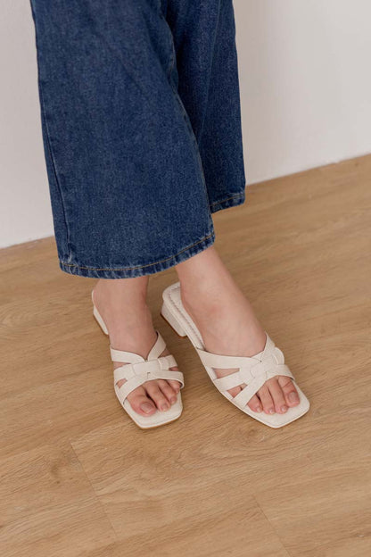 Rovena Interlocking Cloud Block Heels in Waterproof Linen