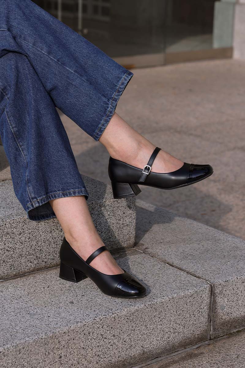 Roxxy Cloud Maryjane Heels in Black